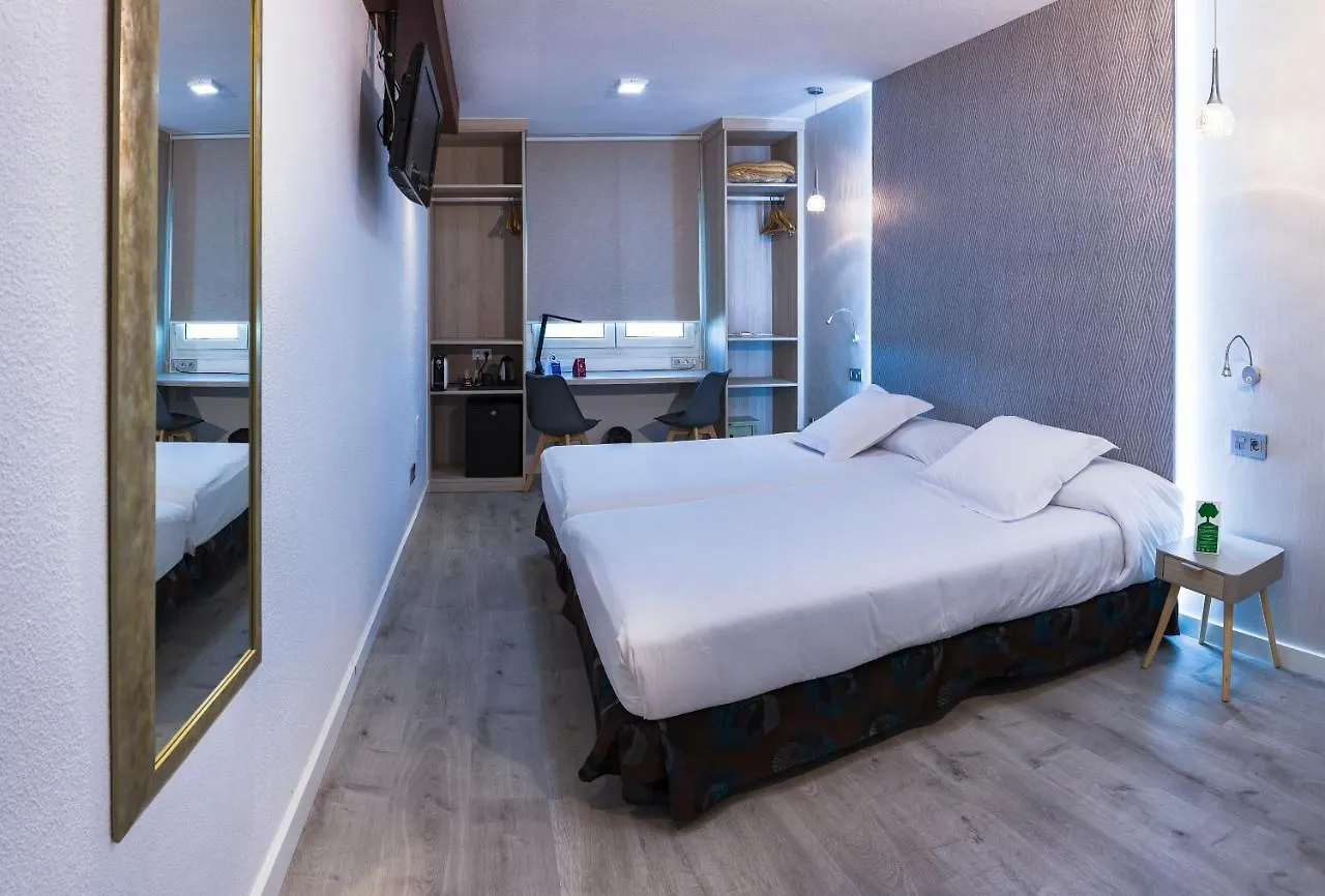 Bellavista Sevilla 4*,  İspanya