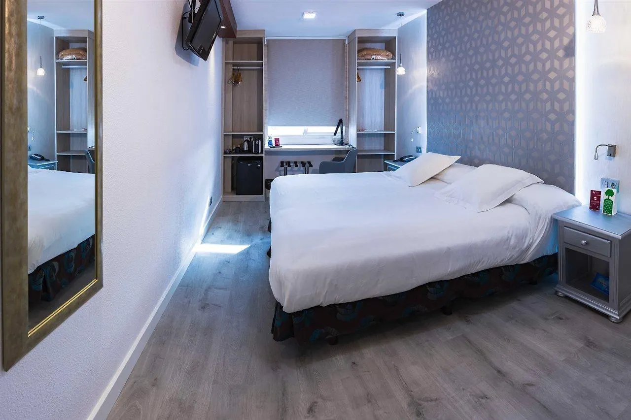 **** Otel Bellavista Sevilla İspanya